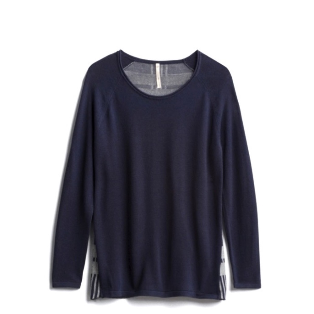 Teeberry & Weave - Juliah Plaid Back Pullover